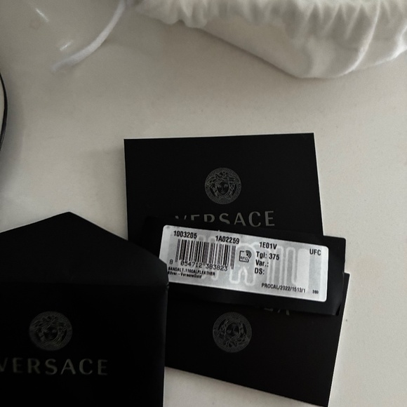 Versace heels - Picture 7 of 7